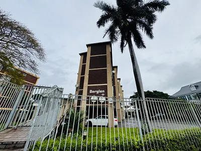 2 Bedroom Apartment For Sale in Durban - 22uS.webp