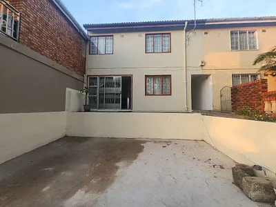 3 Bedroom House For Sale in Phoenix - UDYY.webp