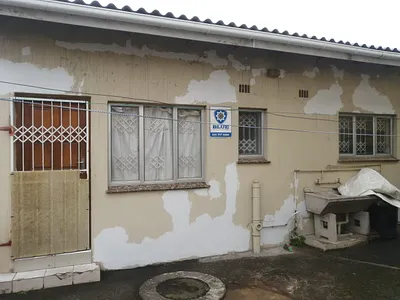 1 Bedroom Apartment To Rent in Chatsworth - 3Qew.webp