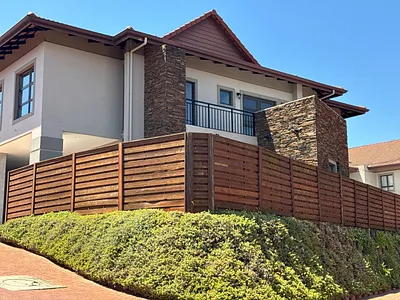 5 Bedroom Townhouse For Sale in Umhlanga - LEIa.webp