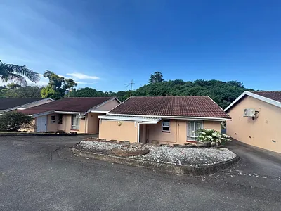 2 Bedroom Townhouse For Sale in Durban - BWr7.webp