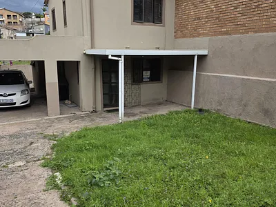 2 Bedroom House For Sale in Chatsworth - FamO.webp