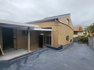 2 Bedroom Apartment To Rent in Durban - WEqT.webp