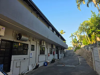 3 Bedroom Apartment To Rent in Queensburgh - s7rQ.webp