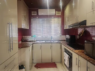 3 Bedroom Apartment To Rent in Durban - yg1w.webp