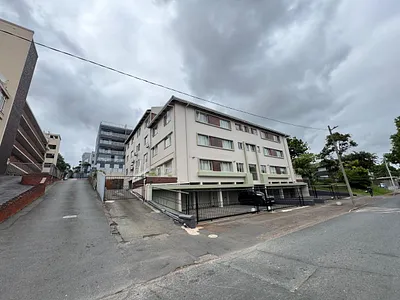 2 Bedroom Apartment For Sale in Durban - LSFv.webp