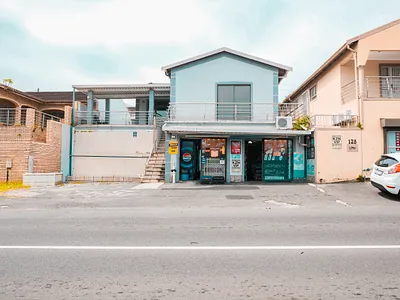 3 Bedroom House For Sale in Phoenix - khIl.webp