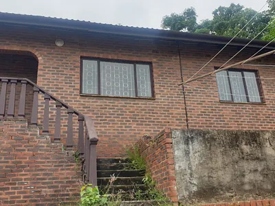 2 Bedroom Apartment To Rent in Chatsworth - oTTf.webp