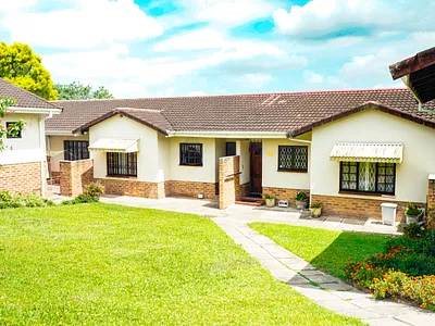 3 Bedroom Townhouse To Rent in Pinetown - dJ3w.webp