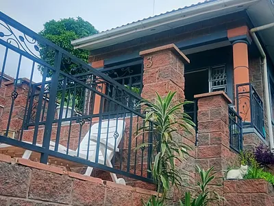 1 Bedroom Apartment To Rent in Chatsworth - BTSy.webp