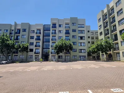 0.5 Bedroom Townhouse For Sale in Umhlanga - TCZb.webp