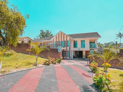 4 Bedroom House For Sale in Chatsworth - YxEQ.webp