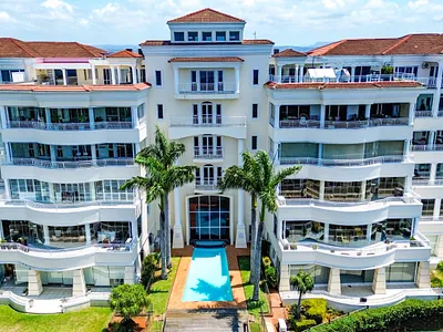 3 Bedroom Apartment For Sale in Umhlanga - jP0n.webp