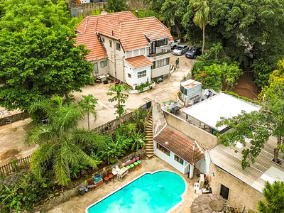 5 Bedroom House For Sale in Durban - cBY5.webp