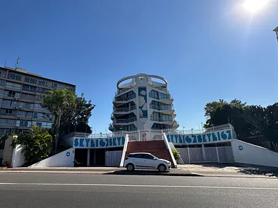 3 Bedroom Apartment To Rent in Durban - TSZ4.webp