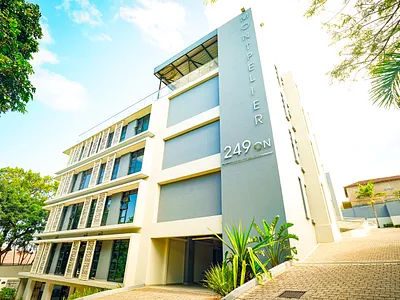 4 Bedroom Apartment For Sale in Durban - 7Gbo.webp