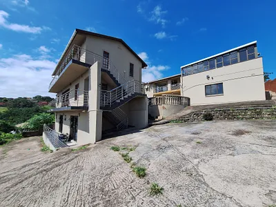 1 Bedroom Apartment To Rent in Chatsworth - Yt6P.webp