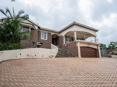 3 Bedroom House For Sale in Durban - pg8Z.webp