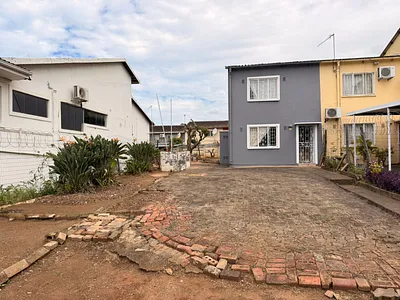 2 Bedroom House For Sale in Durban - RxPl.webp