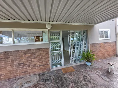 3 Bedroom Apartment To Rent in Durban - 4y7d.webp
