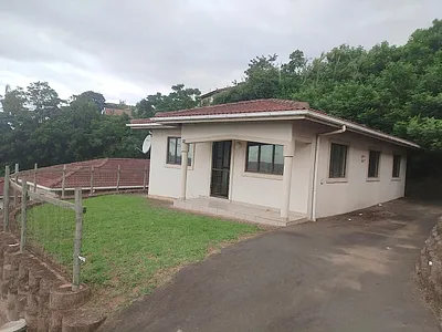 3 Bedroom House To Rent in Durban - jli0.webp