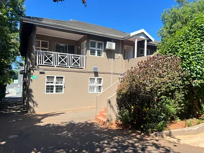 3 Bedroom Apartment To Rent in Durban - C53o.webp
