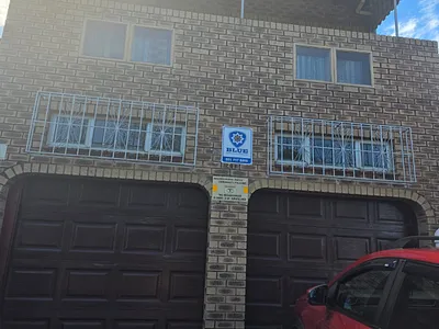 4 Bedroom House For Sale in Chatsworth - Kh2h.webp