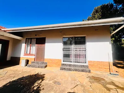 0.5 Bedroom Apartment To Rent in Amanzimtoti - Aa0Y.webp