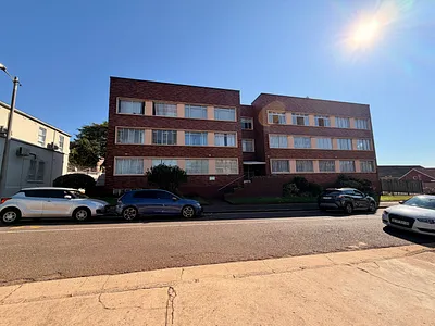 3 Bedroom Apartment For Sale in Durban - iLif.webp