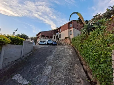 3 Bedroom House To Rent in Chatsworth - Rtof.webp