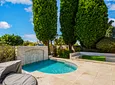 Carousel Indicator - hBAs.webp