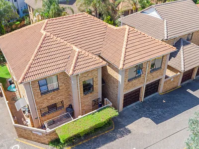 4 Bedroom House For Sale in Sandton - img