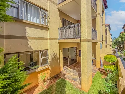 2 Bedroom Apartment For Sale in Sandton - v22h.webp