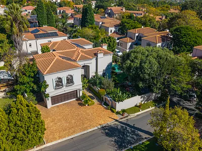 4 Bedroom House For Sale in Sandton - img