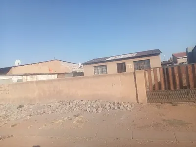 2 Bedroom House For Sale in Tembisa - img