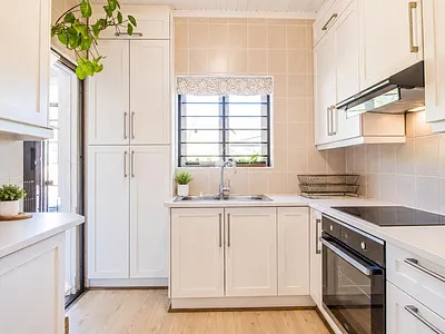 3 Bedroom House For Sale in Cape Town - uqxv.webp