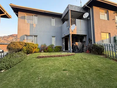 2 Bedroom Townhouse For Sale in Johannesburg - tmrw.webp
