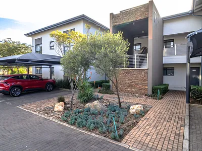 3 Bedroom Apartment For Sale in Eye Of Africa, Eikenhof - T030.webp
