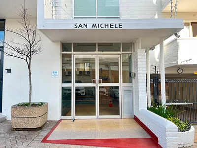 2 Bedroom Apartment To Rent in Cape Town - qFxZ.webp
