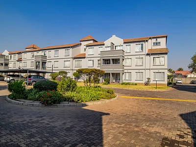 3 Bedroom Townhouse For Sale in Edenvale - LVnD.webp