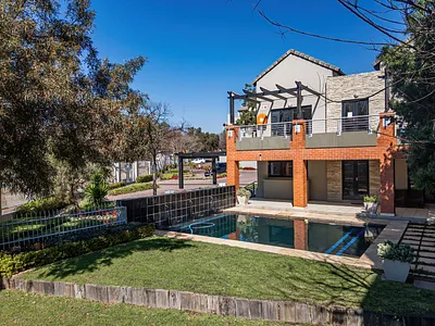 2 Bedroom Townhouse For Sale in Sandton - z7s4.webp