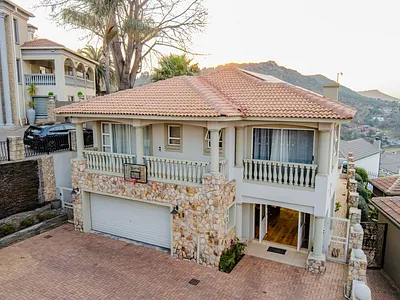 3 Bedroom House For Sale in Allen's Nek, Roodepoort - 6gmJ.webp