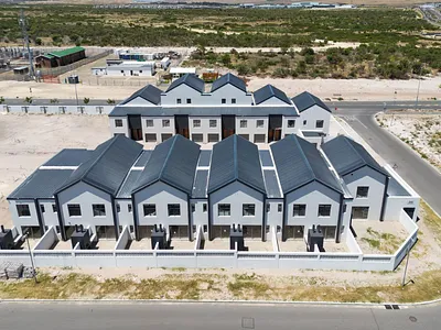 3 Bedroom Apartment To Rent in Blouberg - Uuwv.webp