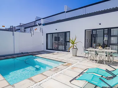 4 Bedroom House For Sale in Blouberg - img