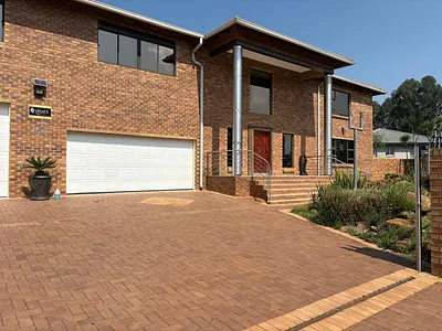 6 Bedroom House For Sale in Vaal Marina - Y3F2.webp
