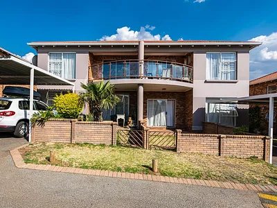2 Bedroom Apartment To Rent in Liefde En Vrede, Johannesburg - R0uq.webp