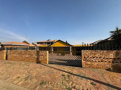 3 Bedroom House For Sale in Johannesburg - nzN9.webp