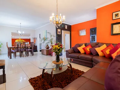 4 Bedroom House For Sale in Johannesburg - Q2p9.webp