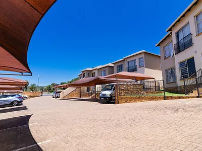 2 Bedroom Townhouse For Sale in Johannesburg - img