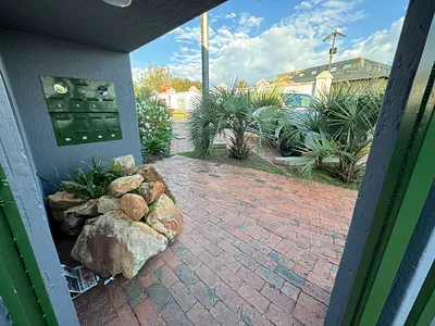 2.5 Bedroom Apartment For Sale in Johannesburg - ploj.webp